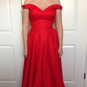 BRAND NEW RED PROM DRESS (NWOT)